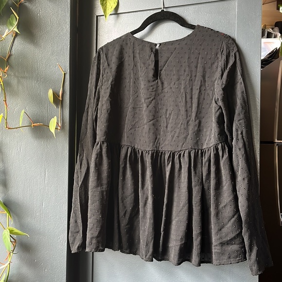 Jasmine & Juliana Size Small Black Blouse with Floral Embroidery - Picture 6 of 7